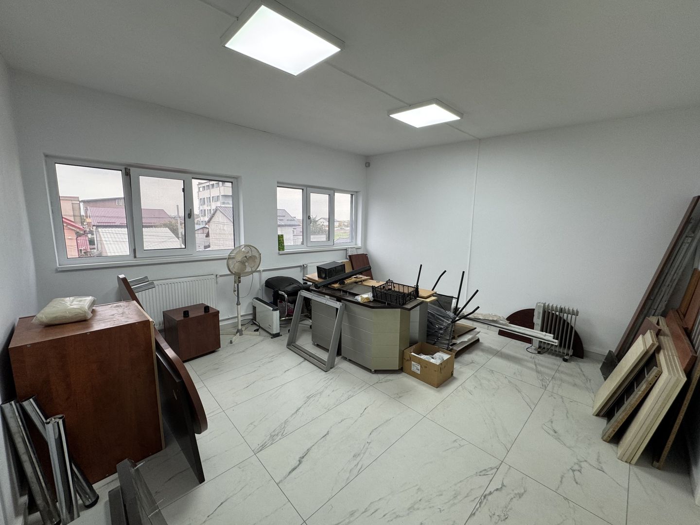 Spatii birouri de inchiriat renovate moderne L329 - Poză 19