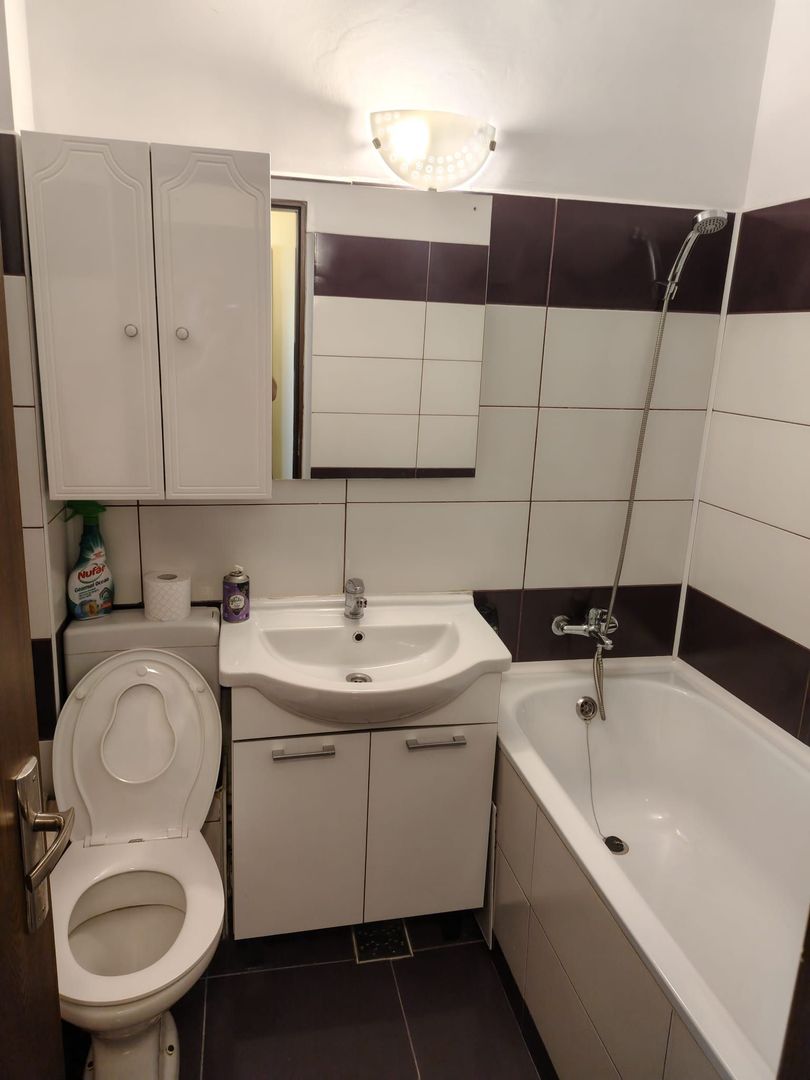 Vanzare Apartament 2 camere 48 mp, renovat, mobilat, 2 min metrou Romancierilor - Poză 7