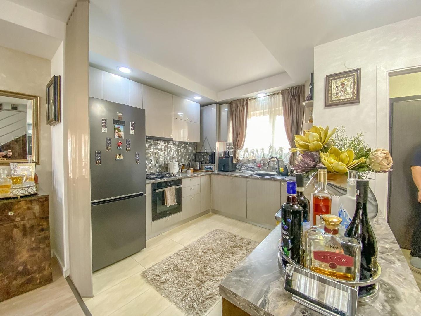 Casa 3 camere - Complex Cosmopolis - Poză 7