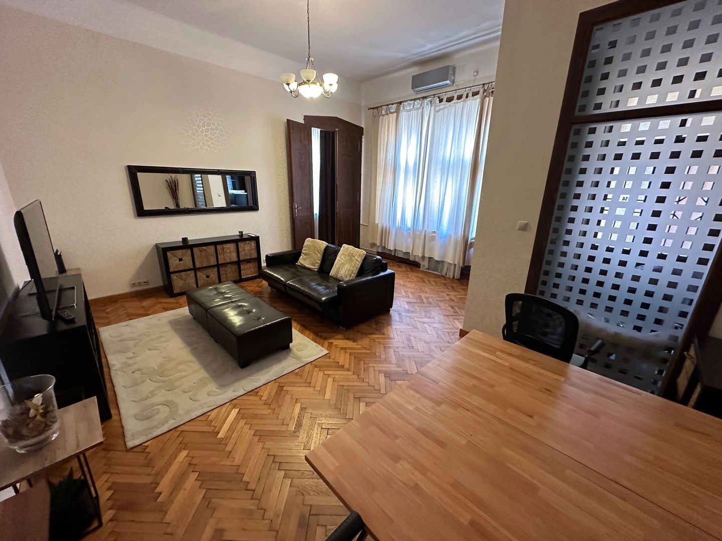Apartament in Piata Victoriei - Poză 6