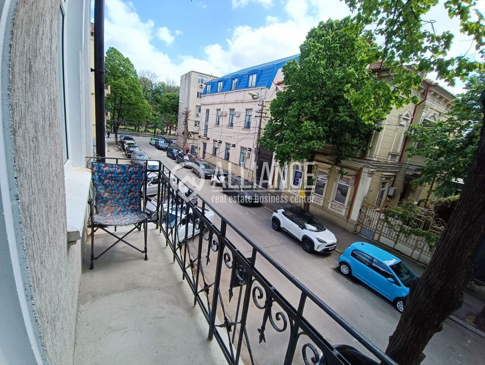 CENTRU SALA SPORTURILOR(COD03)- Casa interbelica si curte generoasa ! - Poză 39