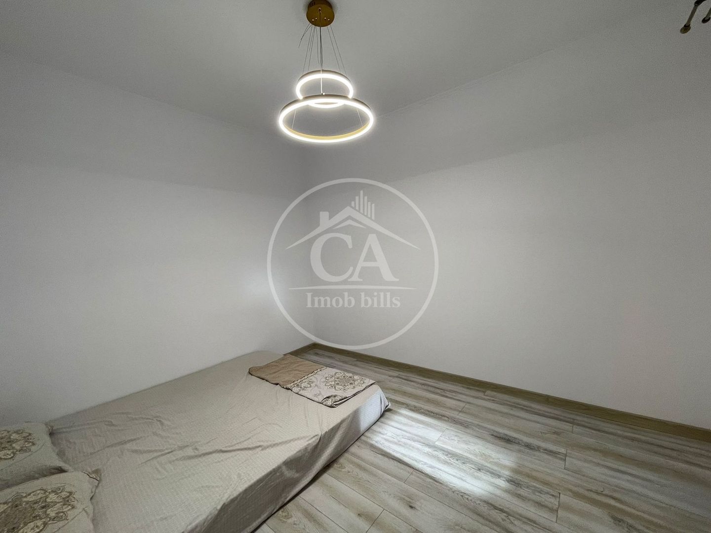 Apartament de vânzare cu 2 camere în zona Velența, Oradea - Poză 3