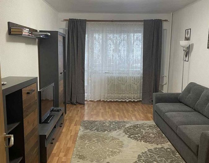 De inchiriat in zona bulevard ion mihalache apartament 3 camere - Poză 1