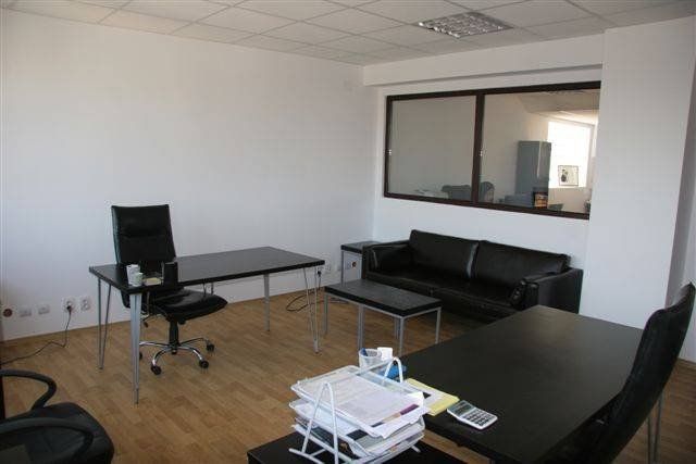 Vanzare cladire birouri - Poză 4