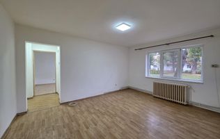 Apartament 2 camere de vanzare parter SU 51 Deva Al. Constructorilor