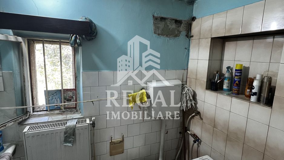 Casă de vânzare în Peștișu Mare – garaj și toate utilitățile - Poză 10