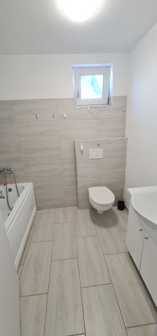 Casa finalizata intabulata mobilata in Cartier Izvor Tarlungeni Brasov - Poză 11