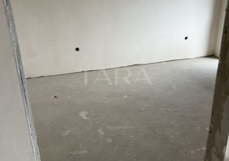 Apartament spațios cu 3 camere și parcare proprie în Florești, Terra. - Poză 6
