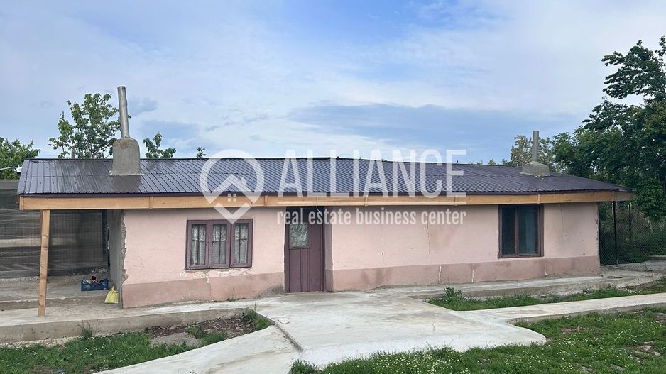 SAT CERCHEZU Casa 4 camere cu gradina! - Poză 2