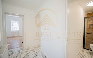 Centru - Tomis Mall - Casa individuala, renovata integral - Poză 2