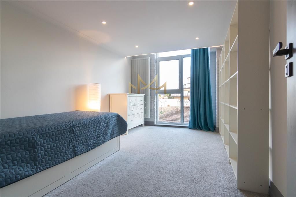 ?** Apartament superb pe doua niveluri Ultrafinisat Semicentral ** - Poză 18