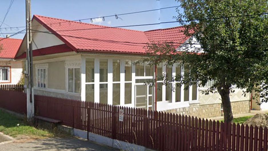 Se vinde casa si teren,  intravilan Tulnici/VN - Poză 3