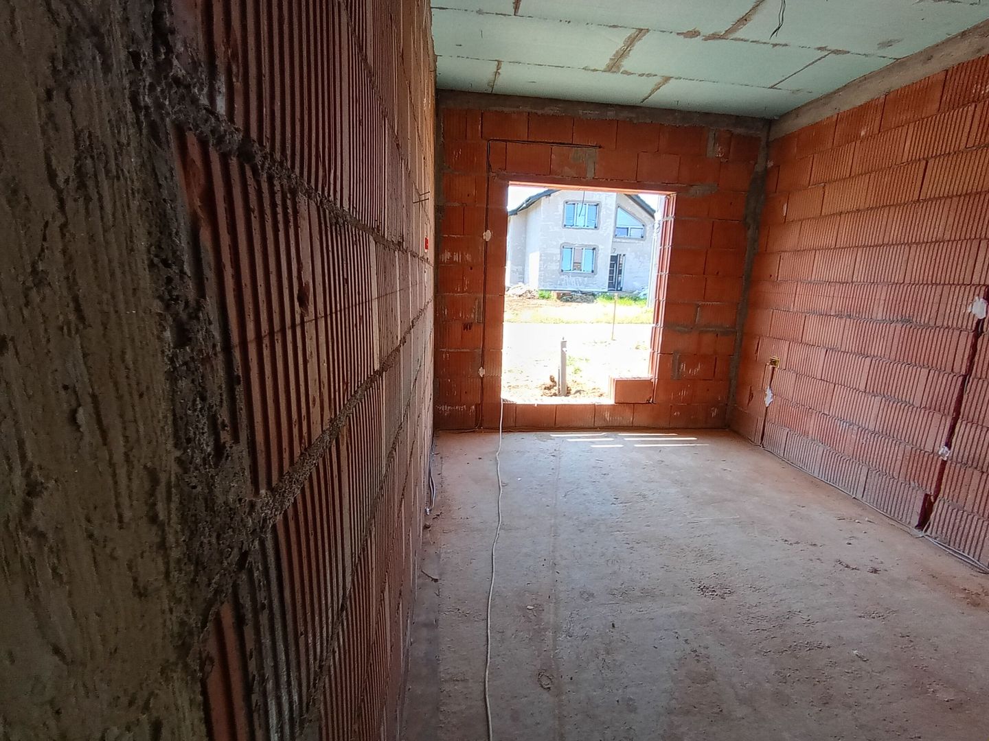 Sanandrei, Duplex pe Parter, 3 dormitoare, 2 Bai, Pozitie excelenta - Poză 10