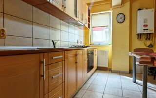 Apartament Decomandat – Etaj 1, Zona Turnișor - Poză 1