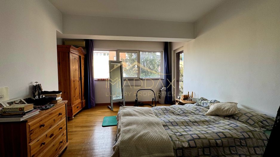 Apartament Elegant de Vânzare – 5 Camere/ 3 Băi, *Arcul de Triumf* - Poză 15