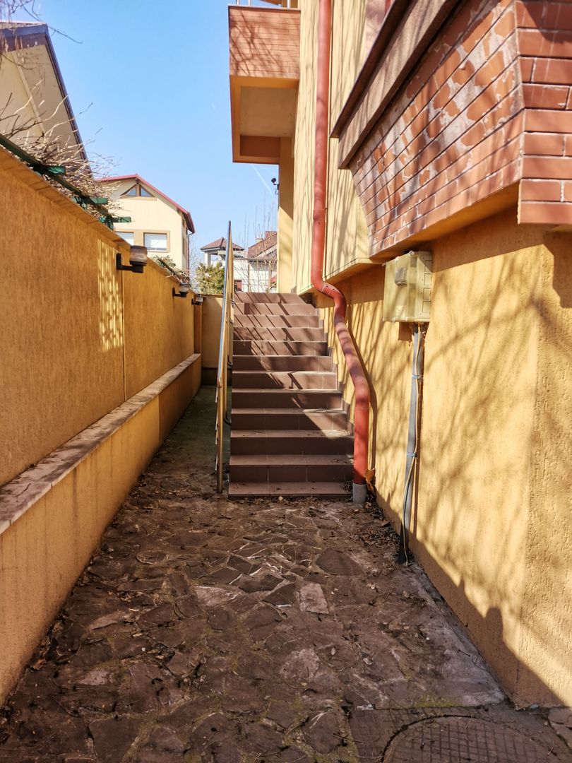 Vila str Garlei cu garaj dublu - Poză 24