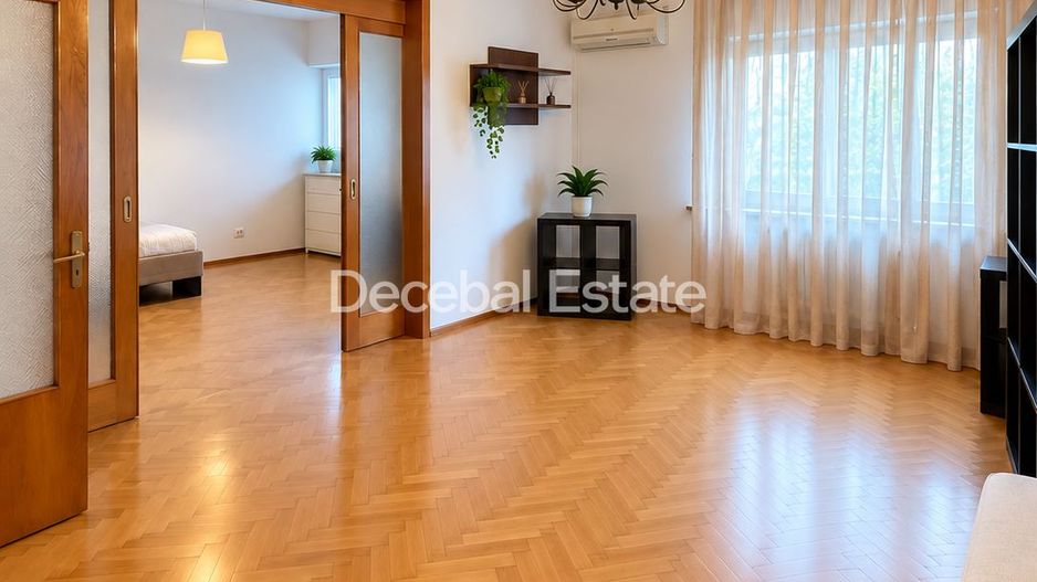 Metrou Piata Victoriei, Apartament 3 camere Decomandat, parter inalt - Poză 1