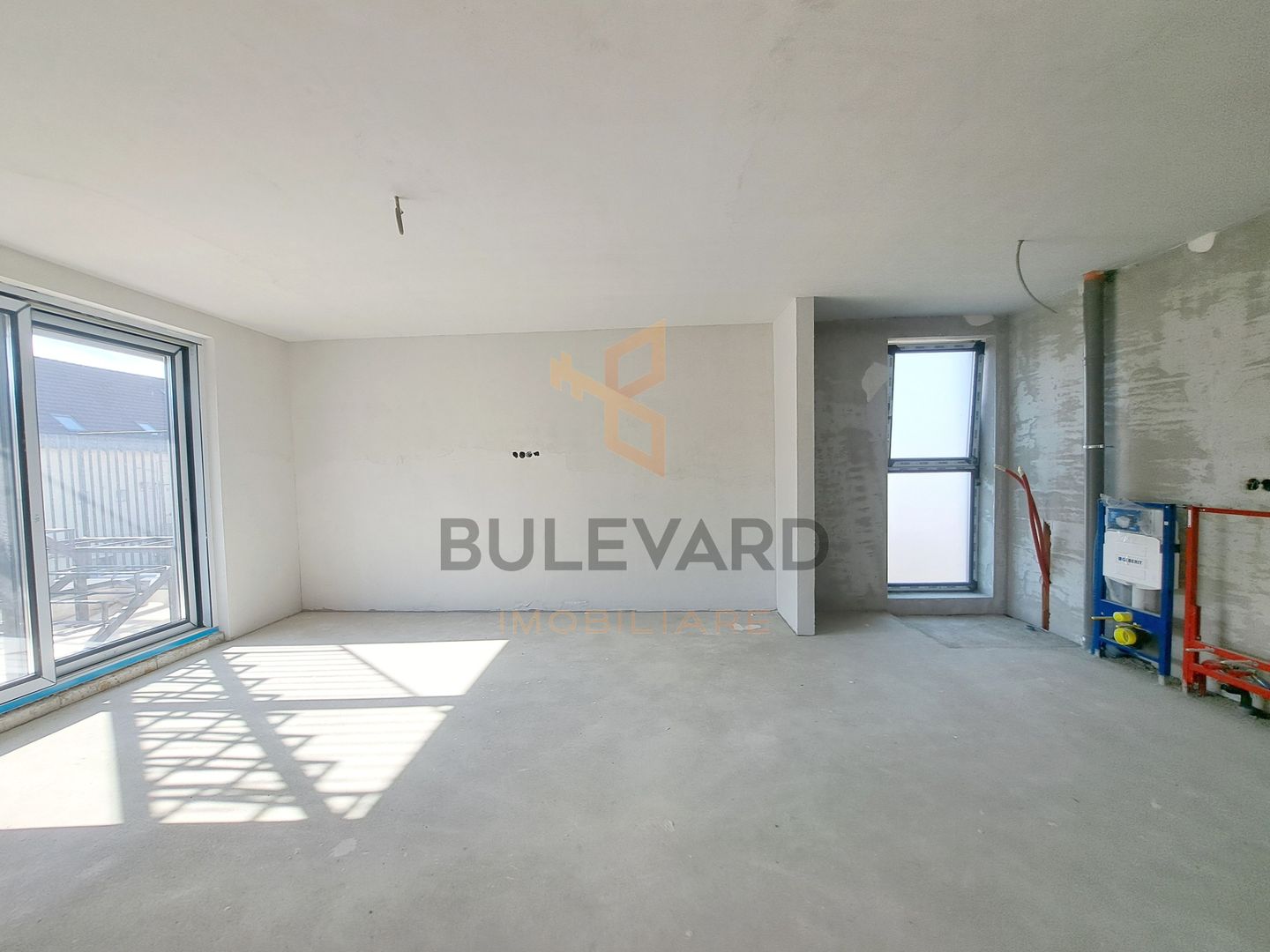 Penthouse 150 mp utili+ terase 200 mp+ 2 parcari subterane +curte 120 mp - Poză 10