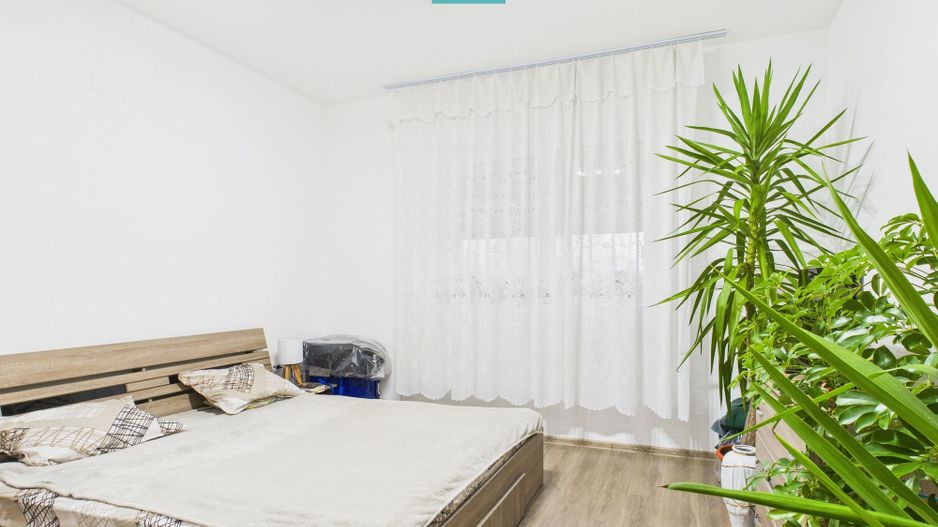 Casă cu 2 corpuri și 3 camere în Nădab - Poză 6