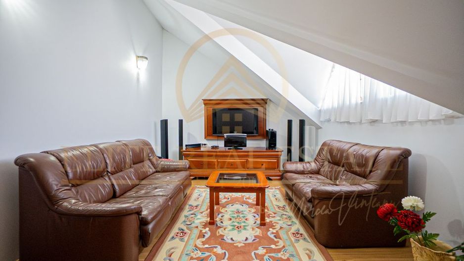 Ovidiu Sud - Zona premium - Vila impozanta, curte mare, garaj, terasa! - Poză 19