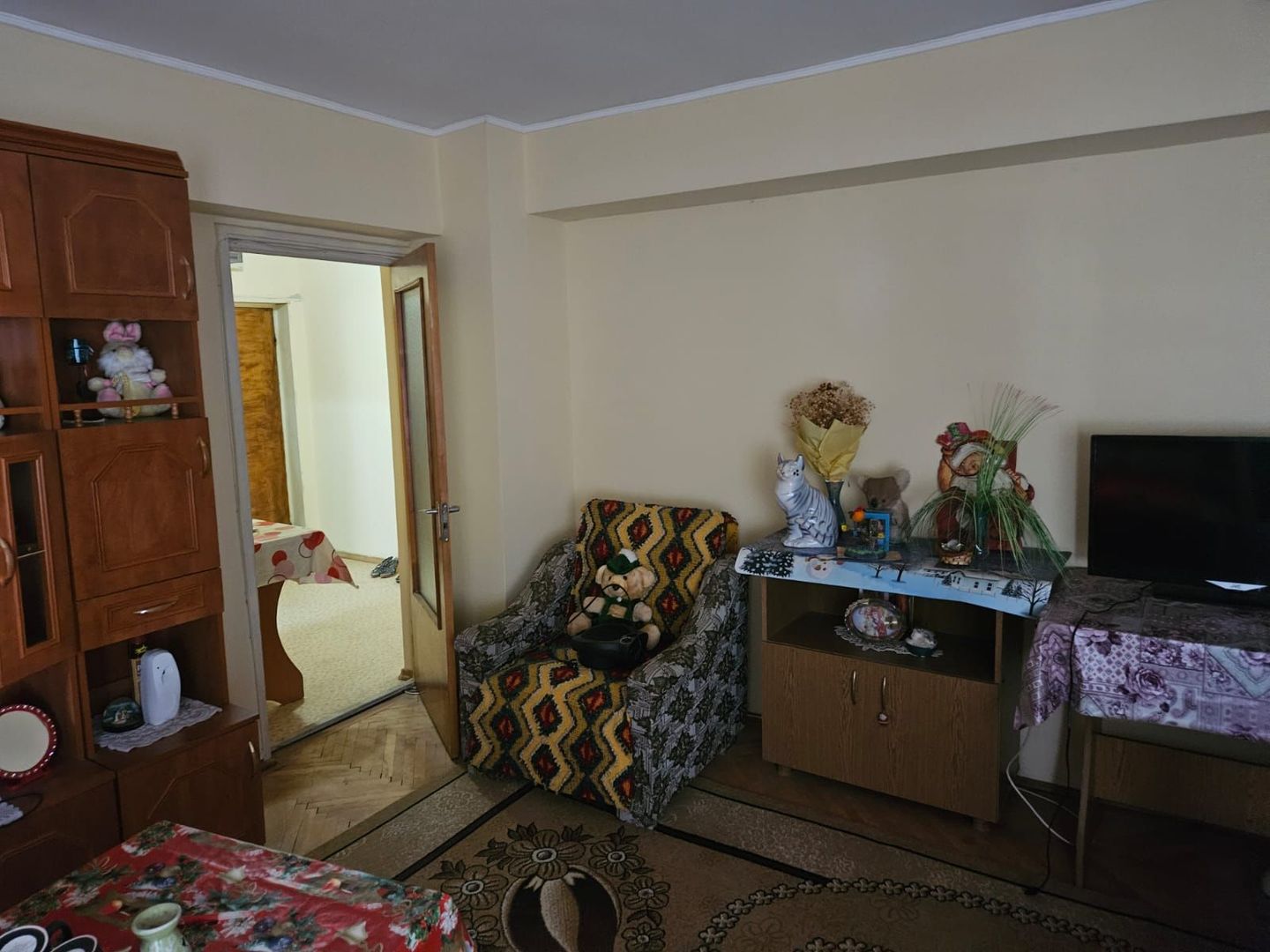 Inchiriere apartament 3 camere, cazare muncitori - Poză 10