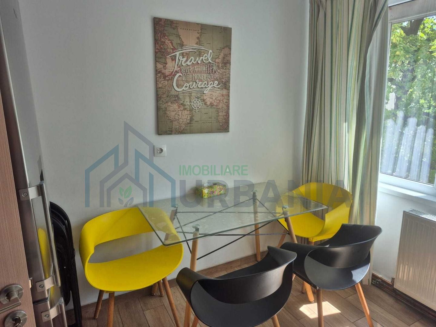 Închiriez apartament cu 3 camere, poziție centrală, aproape de complexul Palas. - Poză 2