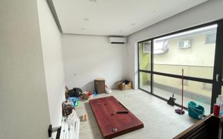 VILA DE INCHIRIAT PARCARE   BIROURI ZONA  PIPERA - Poză 12