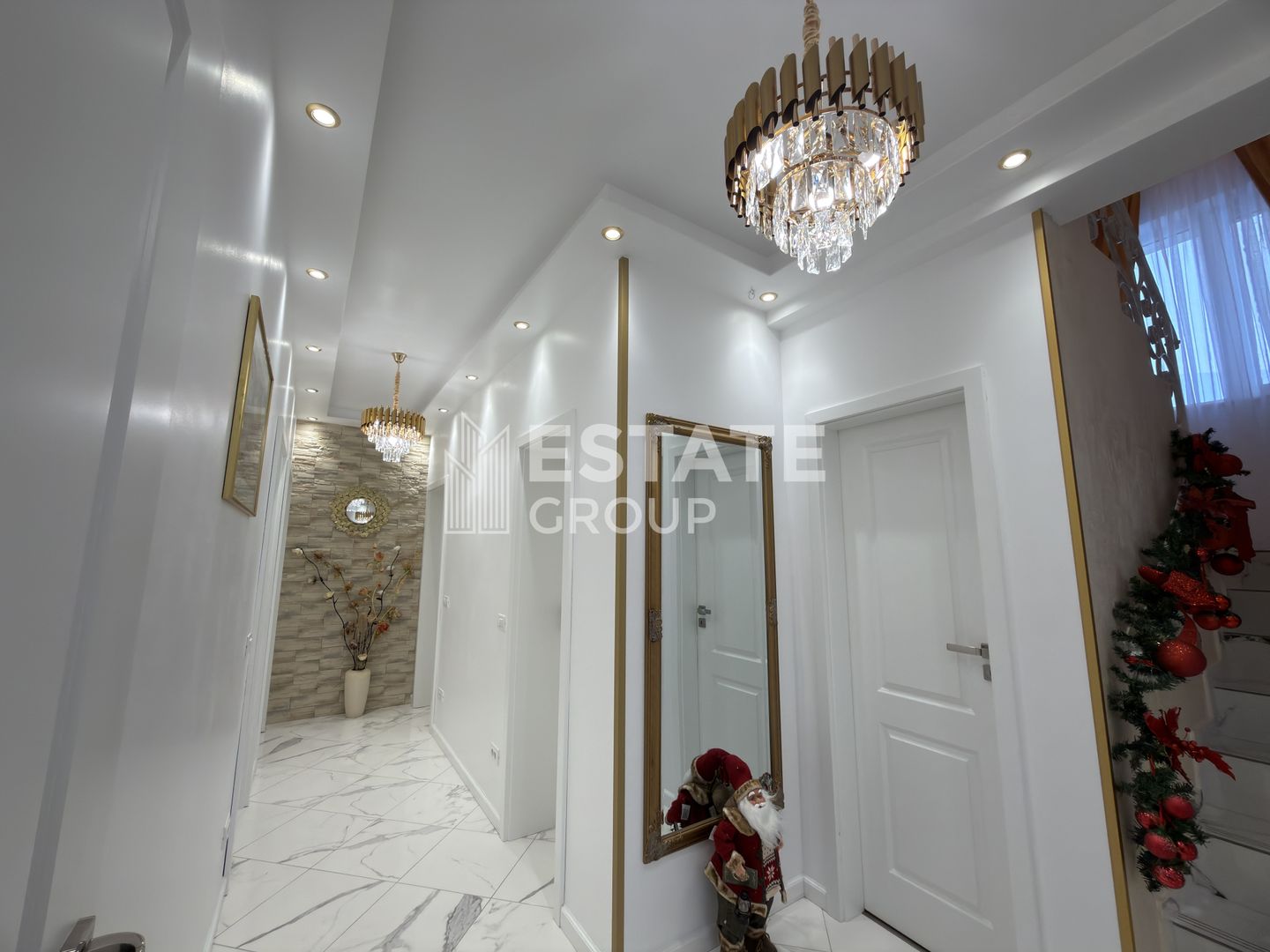 Casa individuala cu 5 camere in Dumbravita - Poză 15