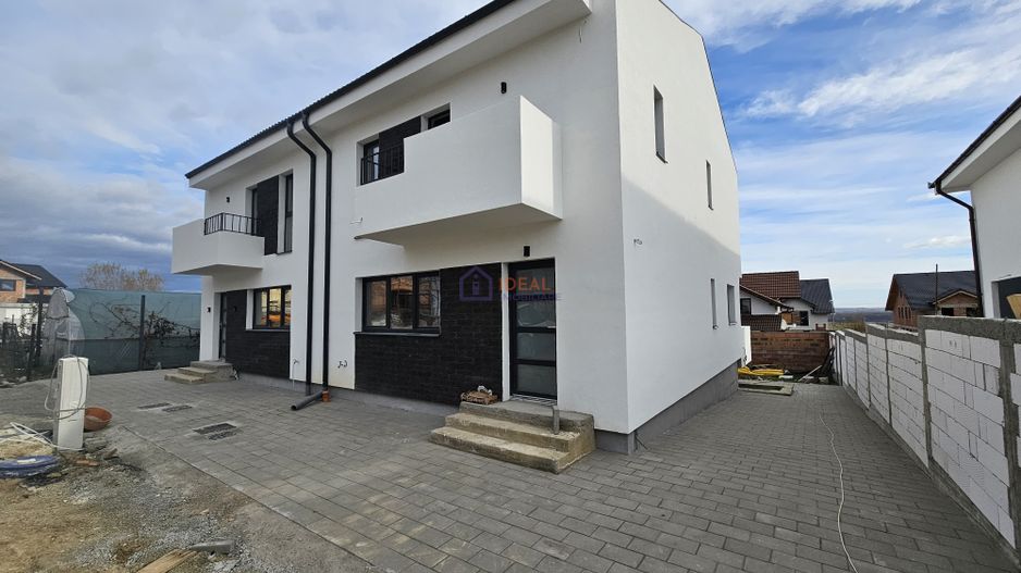 Duplex cu 4 camere si pivnita, in Cartierul Arhitectilor - Poză 1