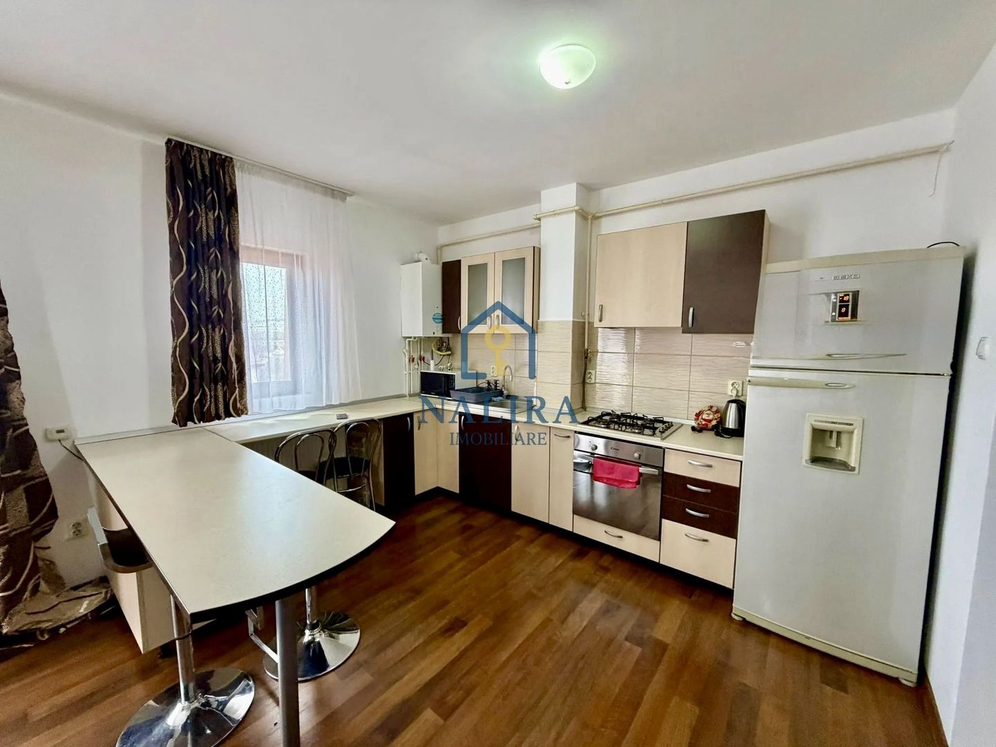 Apartament cochet cu 2 camere – zonă centrală - Poză 2