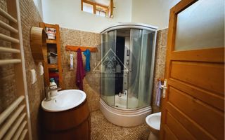Casa saseasca, de vanzare la Richis - Transilvania - Poză 10