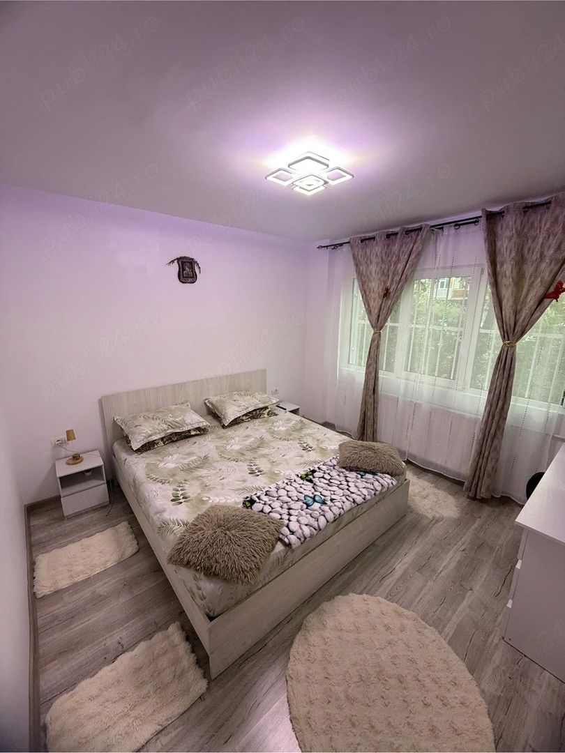 Vanzare Apartament 3 camere, parter, renovat 2026, parcare ADP – Bd Timisoara - Poză 1