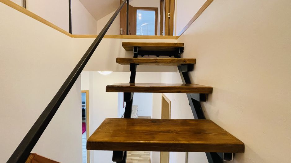 Casa din Dumbravita, 4 camere, 110 mp - Confort si liniste - Poză 14