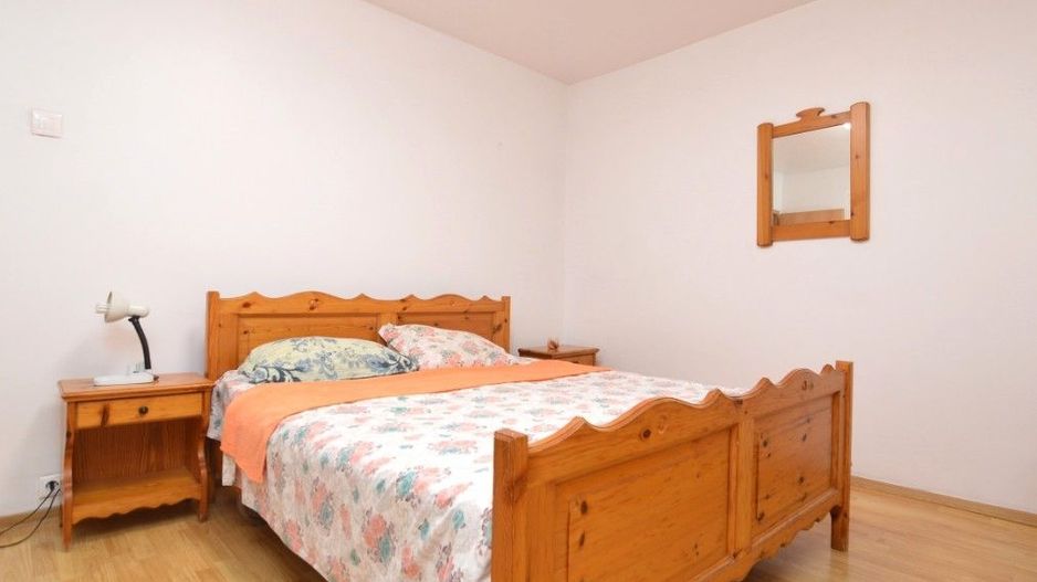 2 camere decomandat si renovat zona VITAN - Poză 10