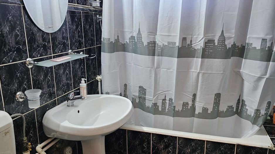 Apartament 3 camere regim hotelier, Micro 16 – Complex Siret, 65 mp - Poză 2