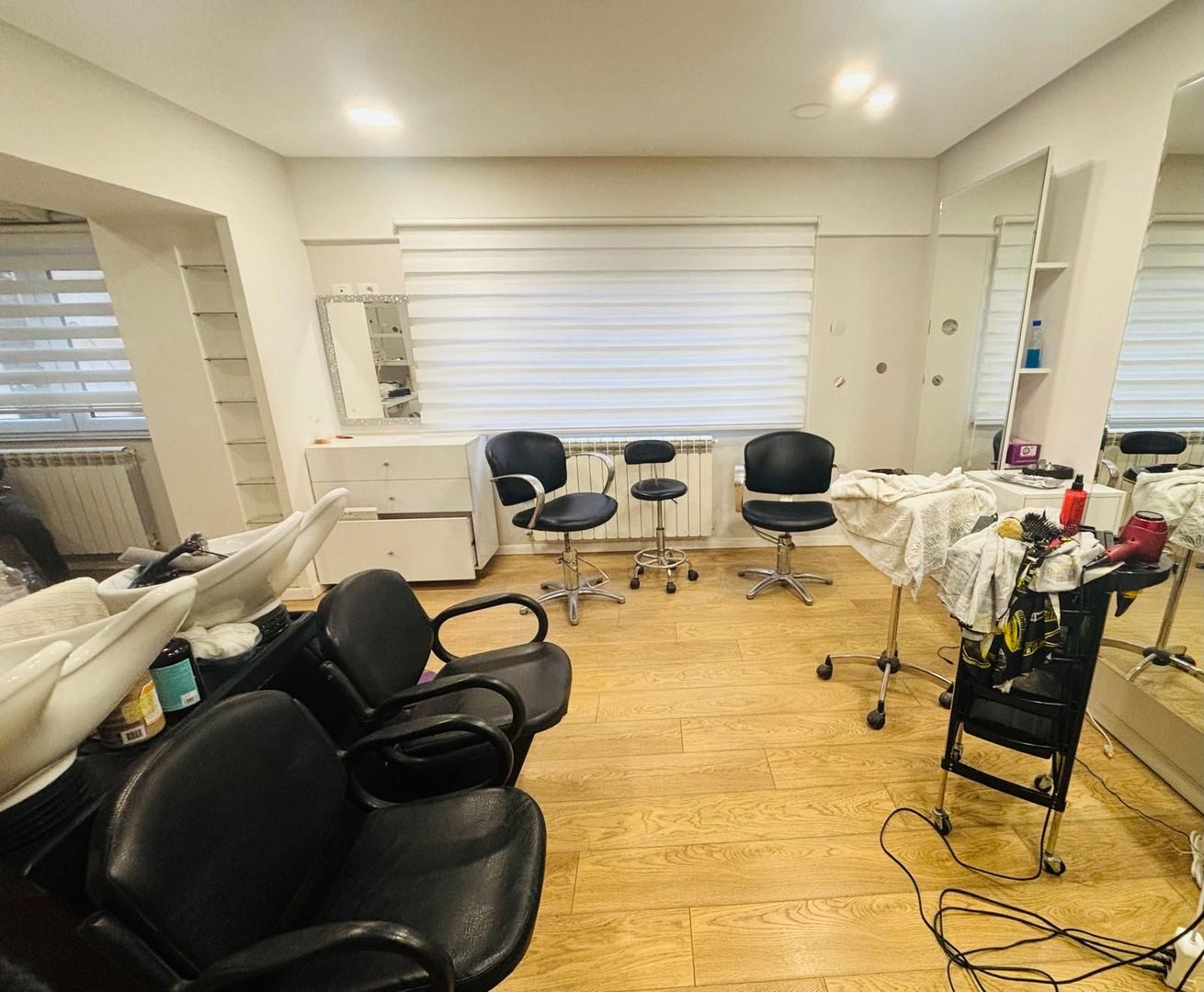 Spațiu Comercial 54 mp – Salon Amenajat | Suceava | 105 000 € - Poză 2