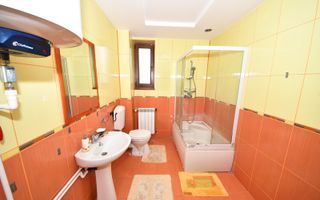 Vila spatioasa, constructie solida, zona micro 17 – Galati - Poză 46