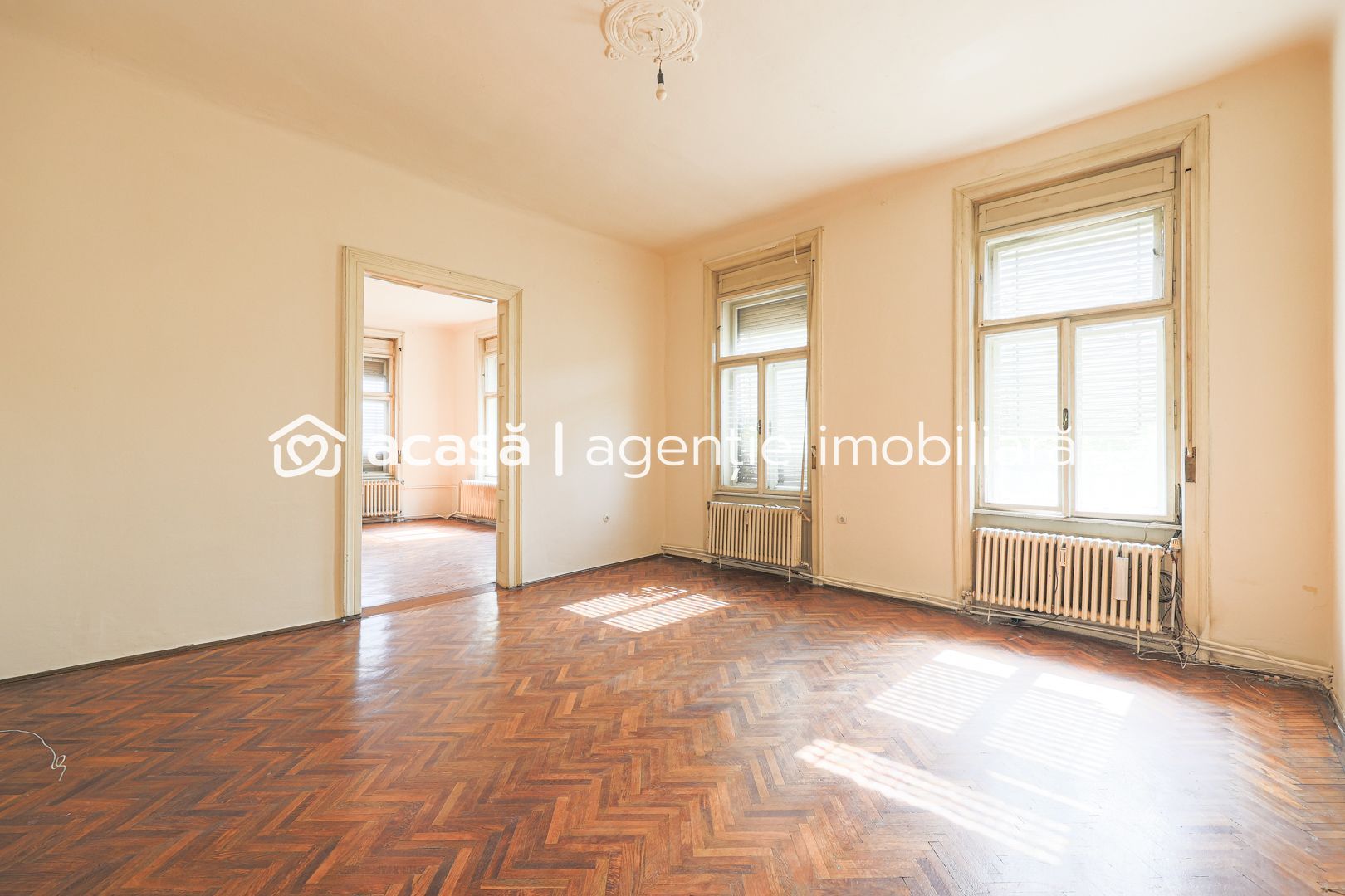 Vândut! Raritate pe piața imobiliară din Arad–Apartament cu 4 camere - Poză 4