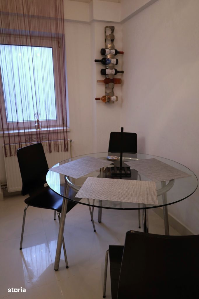 Apartament 3 camere 94 mp, Ultracentral, centrala proprie, bloc fără risc - Poză 18