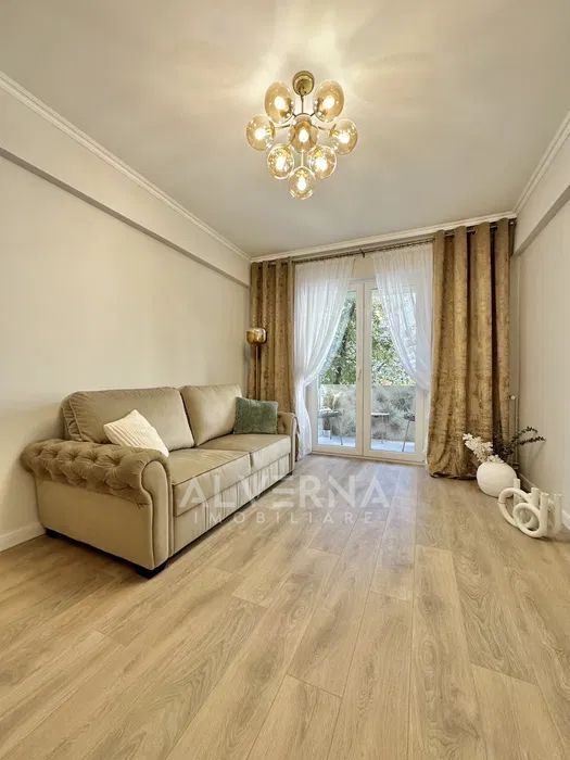 Apartament 2 camere + balcon | 50mp + 3mp | zona Ultracentrala - Poză 2
