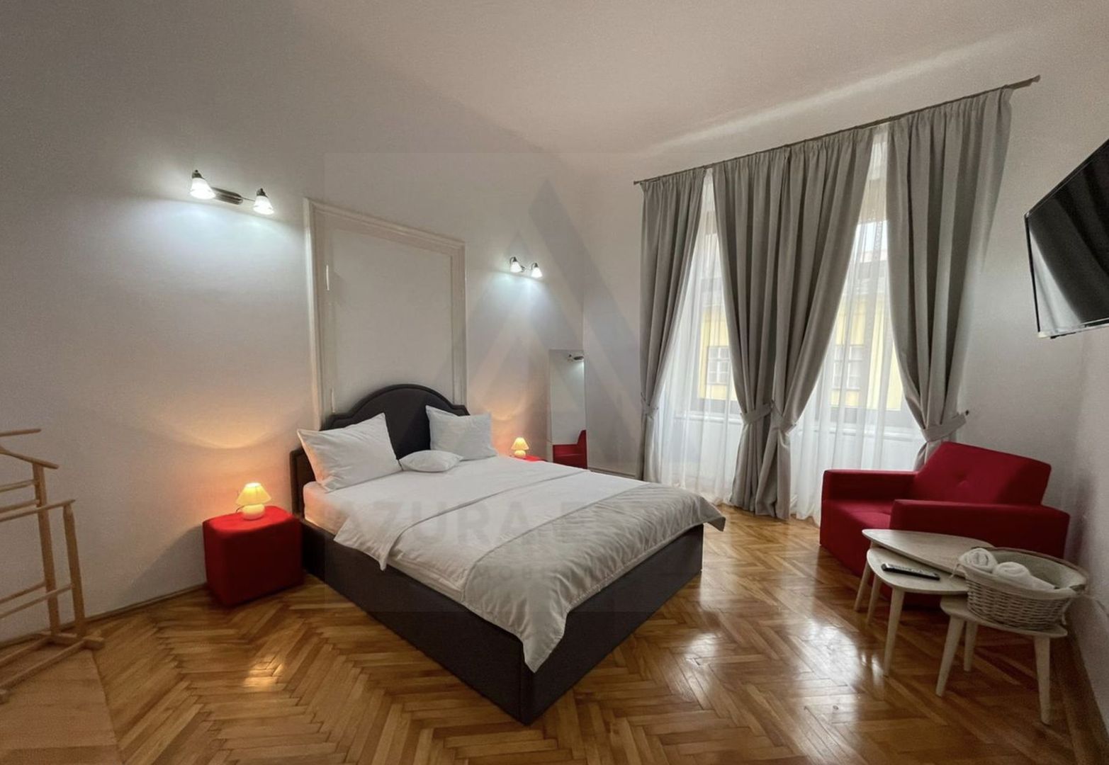 Apartament 3 camere la casă 106 mp utili 3 bai pivnita Ultracentral - Poză 1