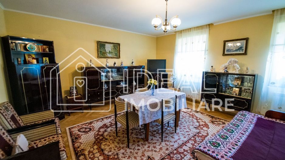 Casa Individuala cu 8 camere si 430 mp de curte, zona Calea Poplacii - Poză 7
