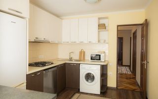 Chirie, apartament, 3 camere, str. Mihail Kogălniceanu, Centru - Poză 2
