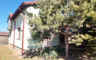 Casa de vanzare in Targoviste - 5 camere, 2 garaje, teren generos - Poză 25