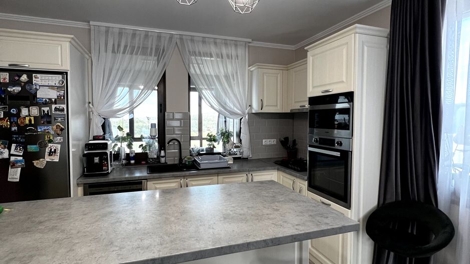 Complex din casa noua si 3 cabane, piscina încalzita 6600 mp teren - Poză 6