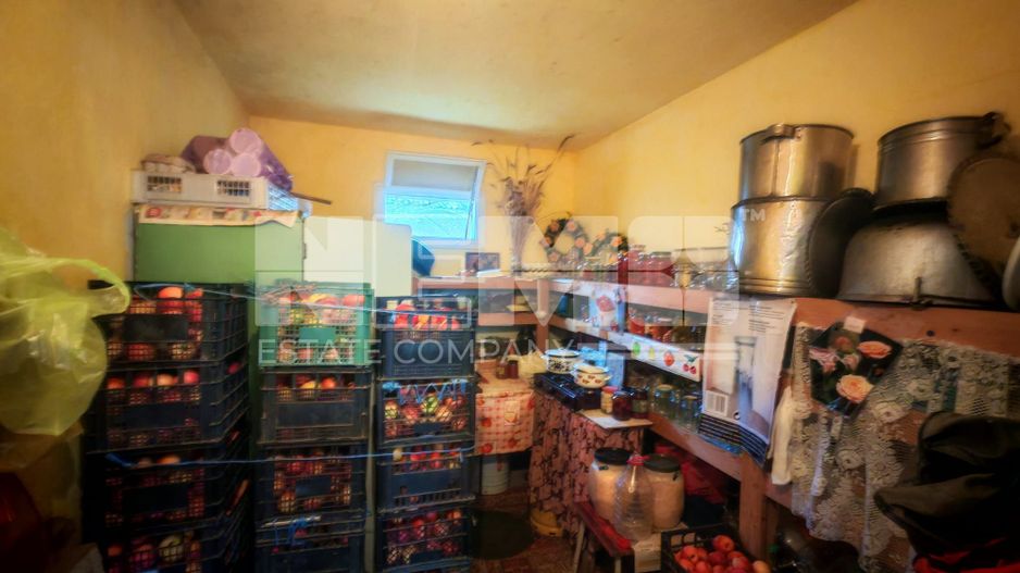 Vilă 5 camere | 200 mp utili | Teren 4.361 mp | Demisol + Mansardă - Poză 17