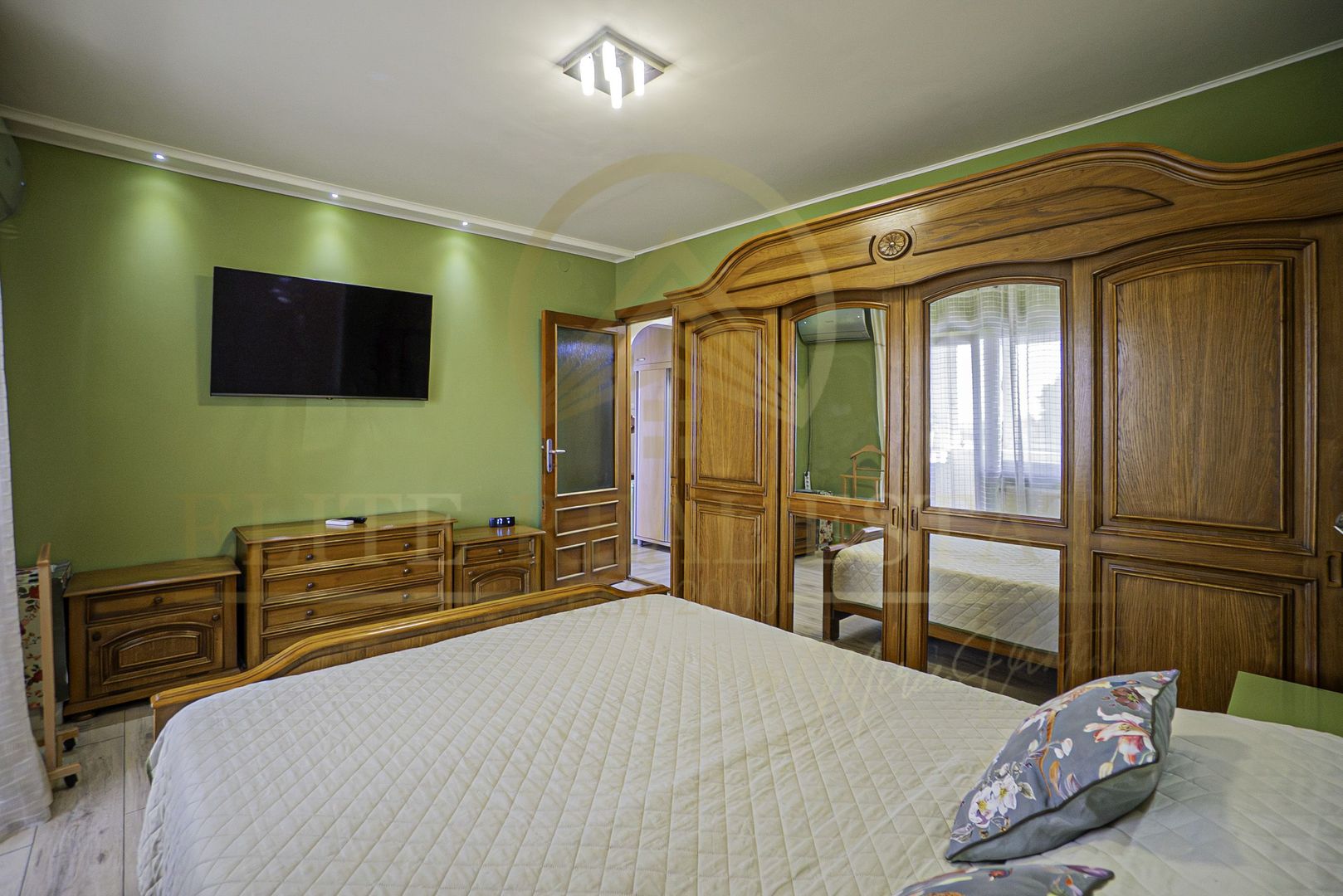 Apartament spațios cu 4 camere | 2 băi | 2 balcoane | Inel 2 - Poză 7