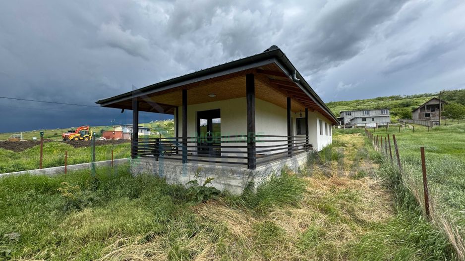 Casă de vânzare în Vorovești – teren generos de 1.142 mp, peisaj și liniște - Poză 2
