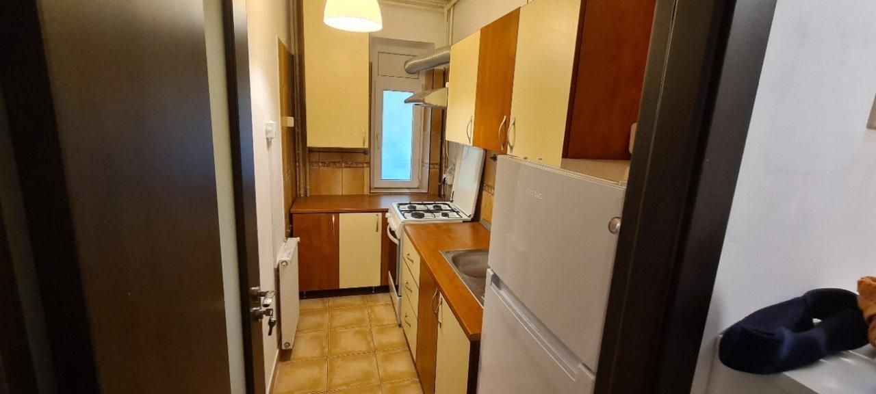 GARSONIERA PIATA SUDULUI, BUCATARIE INCHISA, MOBILAT/UTILAT MODERN - Poză 4