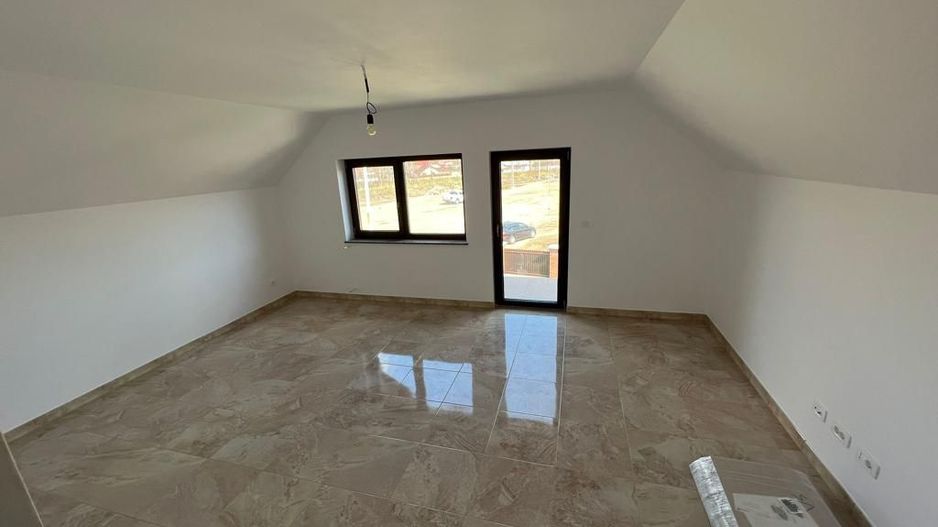 CASĂ INDIVIDUALĂ P+M, teren aferent 500 mp, zona SATU NOU - MUNTENI de SUS; - Poză 3